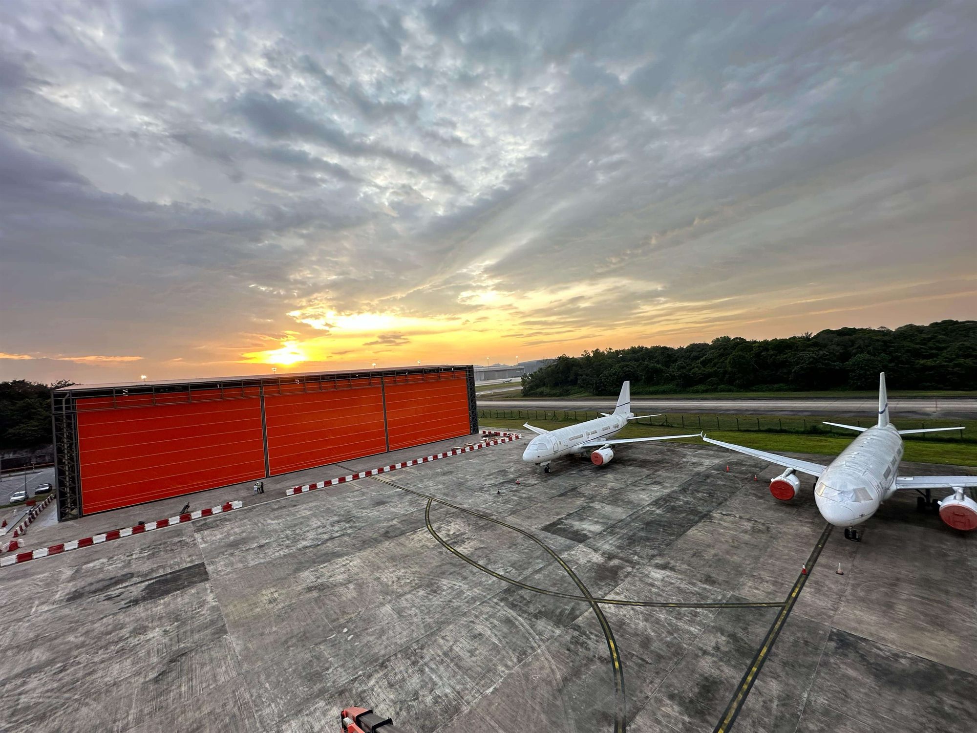 Aircraft hangar doors project 1