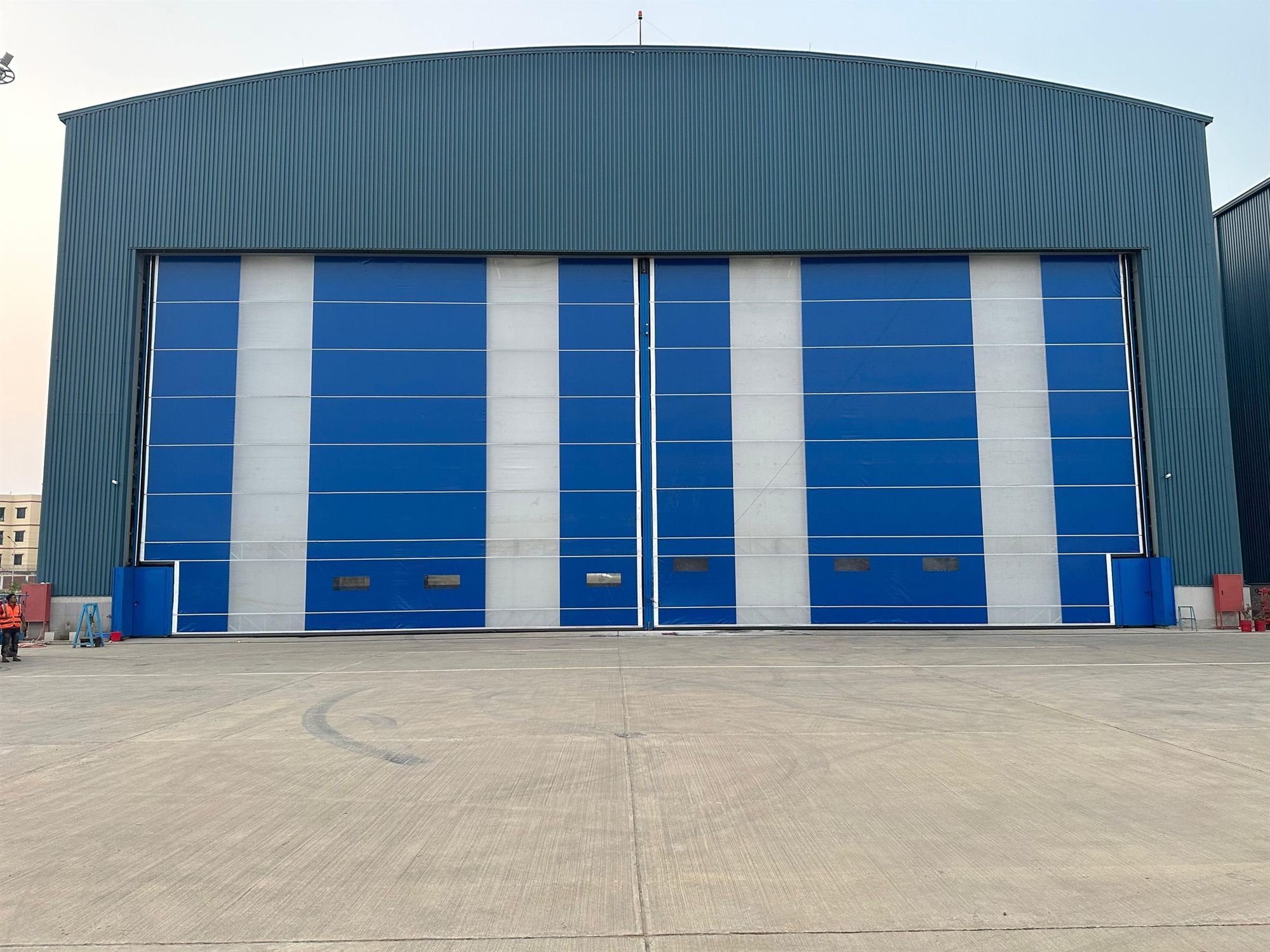 Aircraft hangar doors project 9